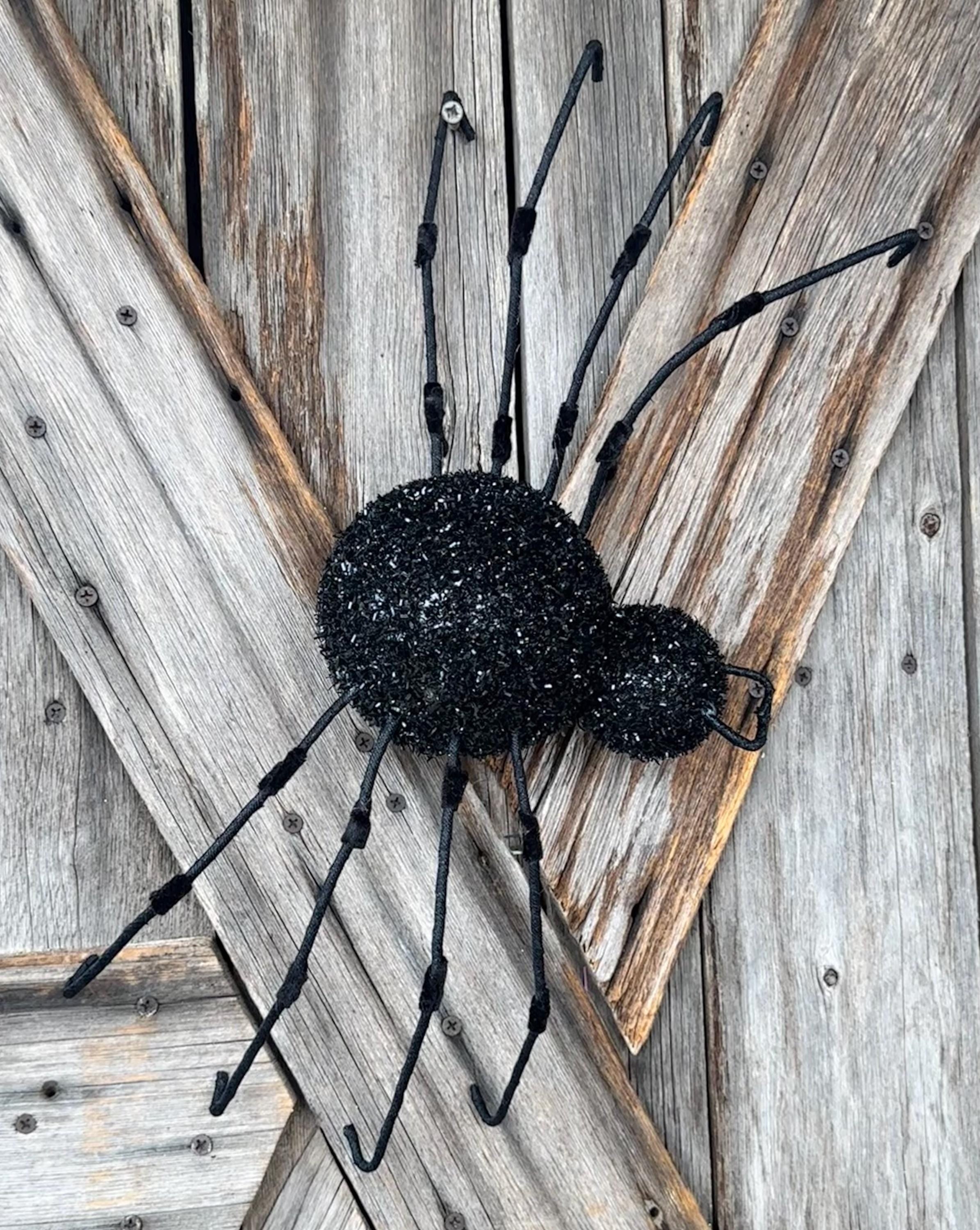 Frizzy Black Spider, 16 Inches