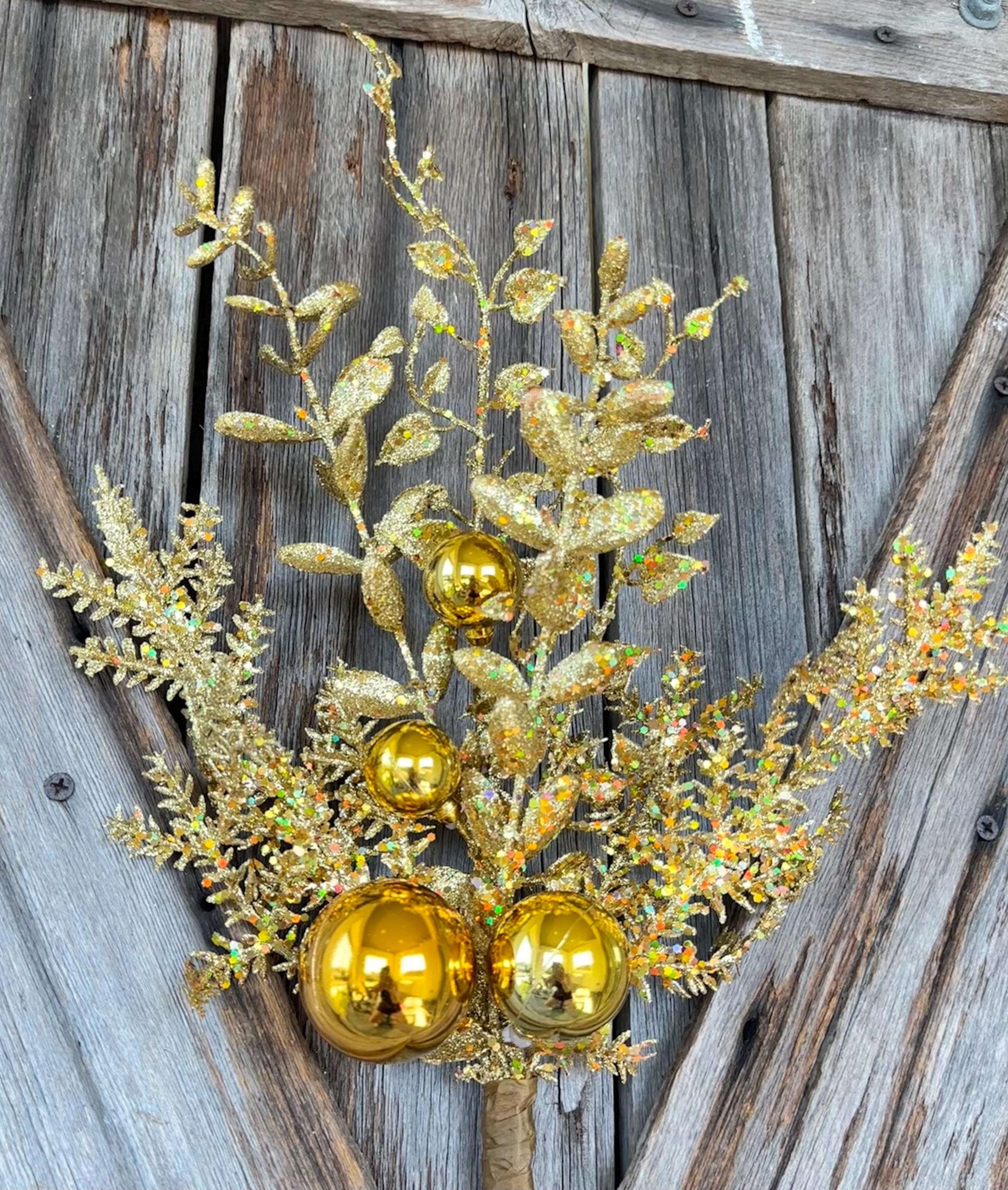 Gold Glitter Ball Berry Spray