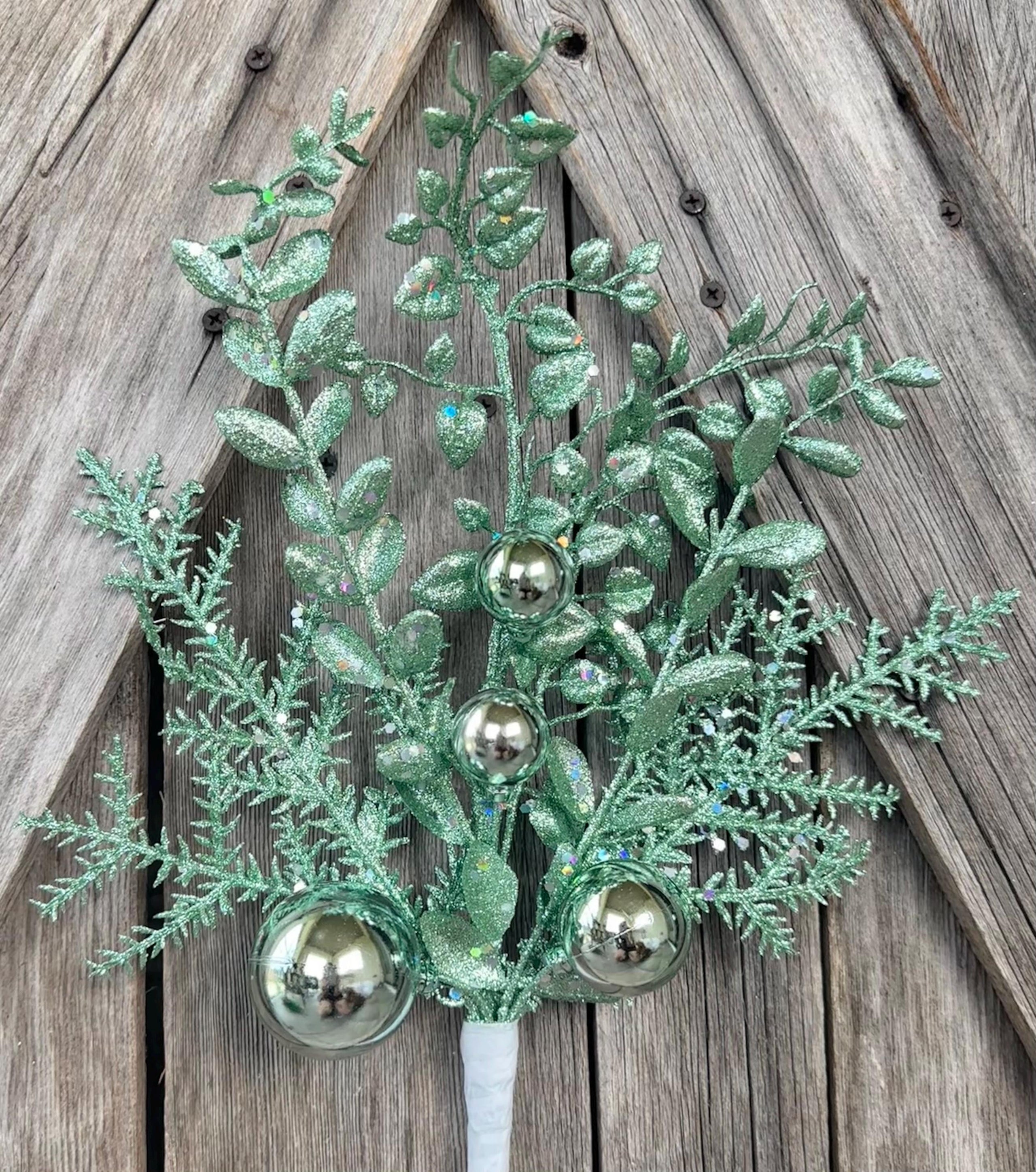 Mint Green Glitter Ball Berry Spray