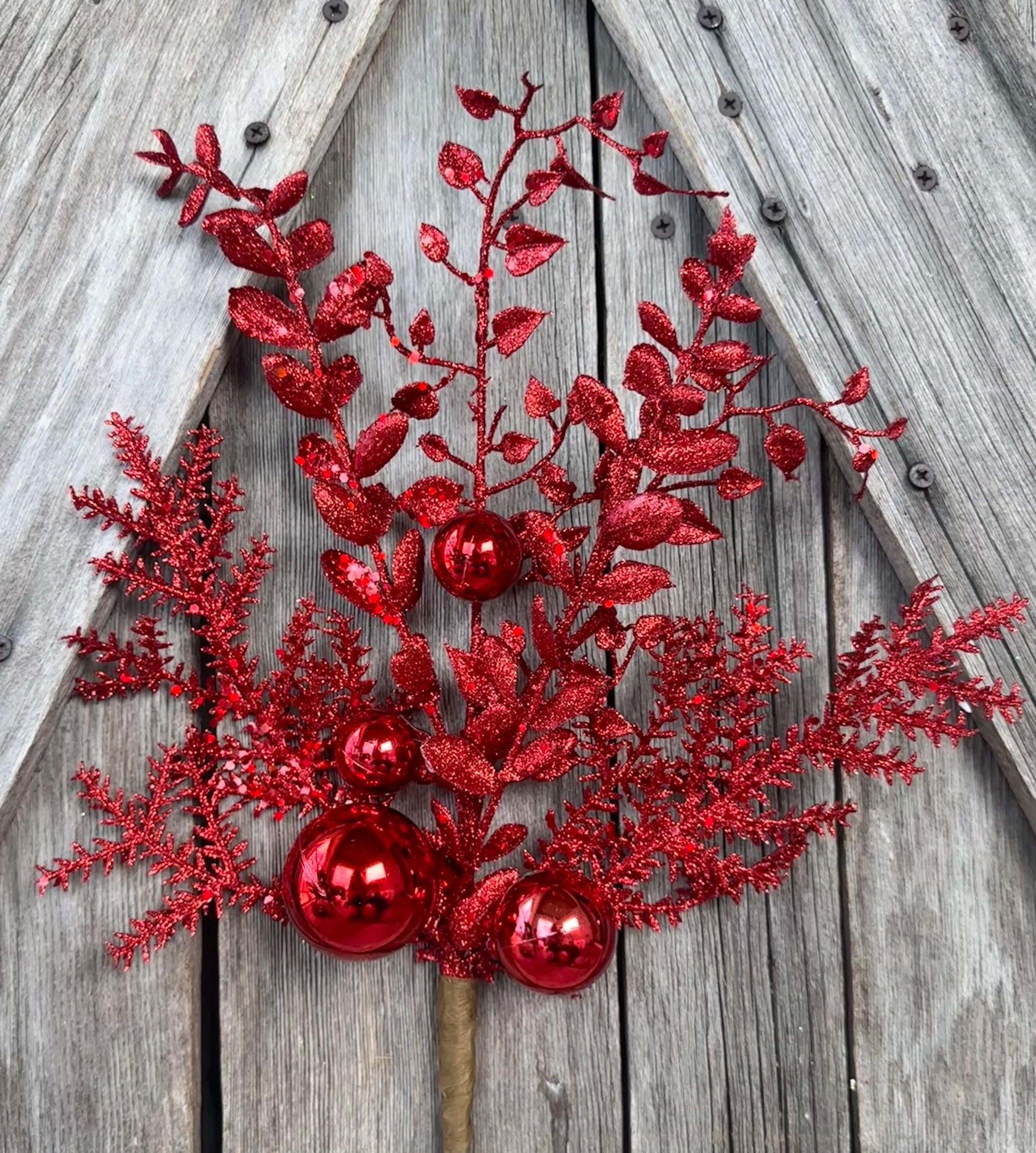 Red Glitter Ball Berry Spray