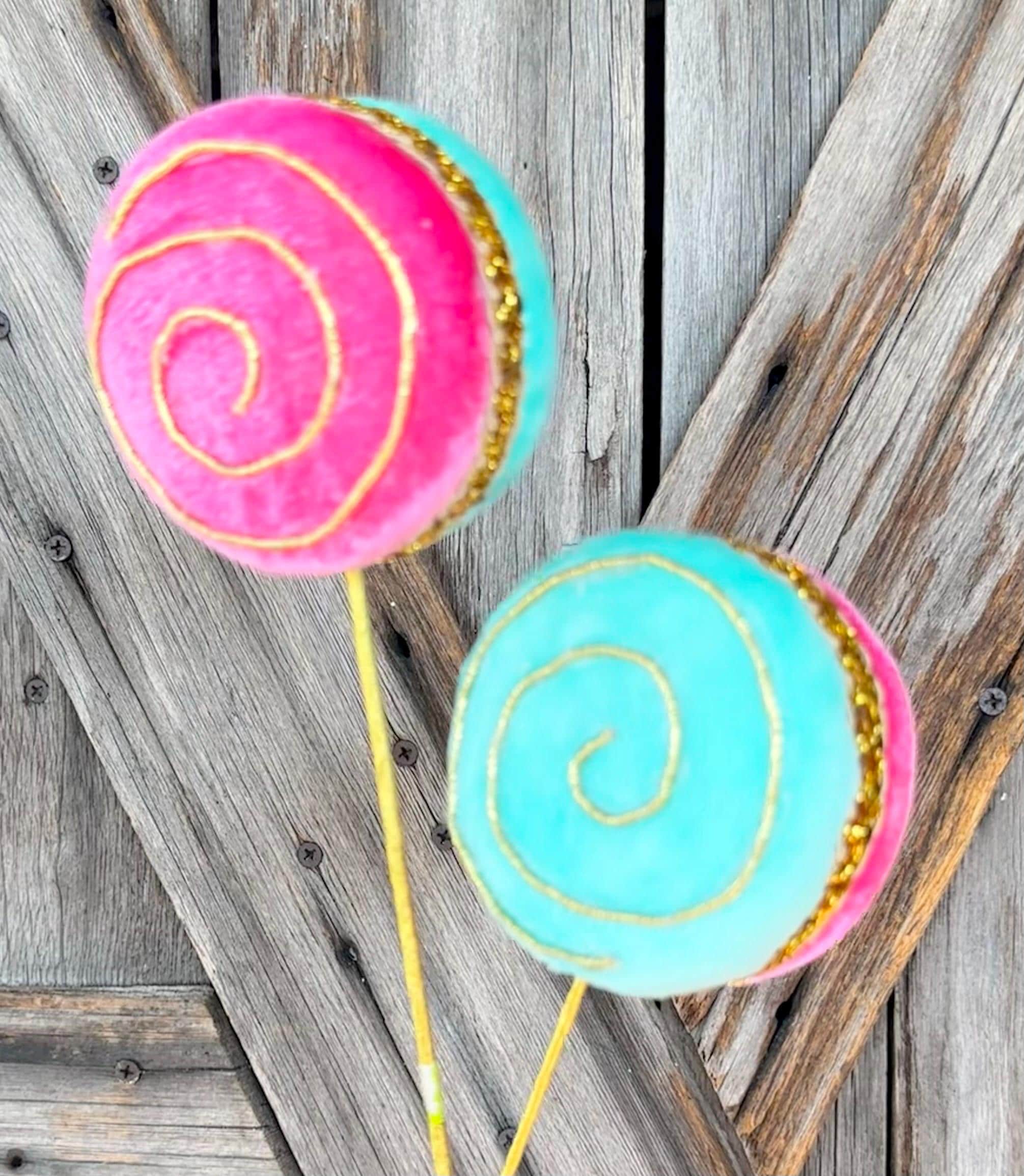 Pink Mint Gold Macaroon Spray