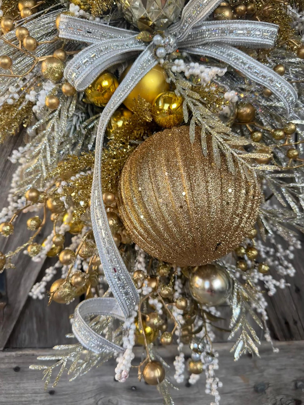 Gold Christmas Decor, Metallic Christmas, Christmas Swag, Christmas Wreath, Christmas Door Hanging, Holiday Swag