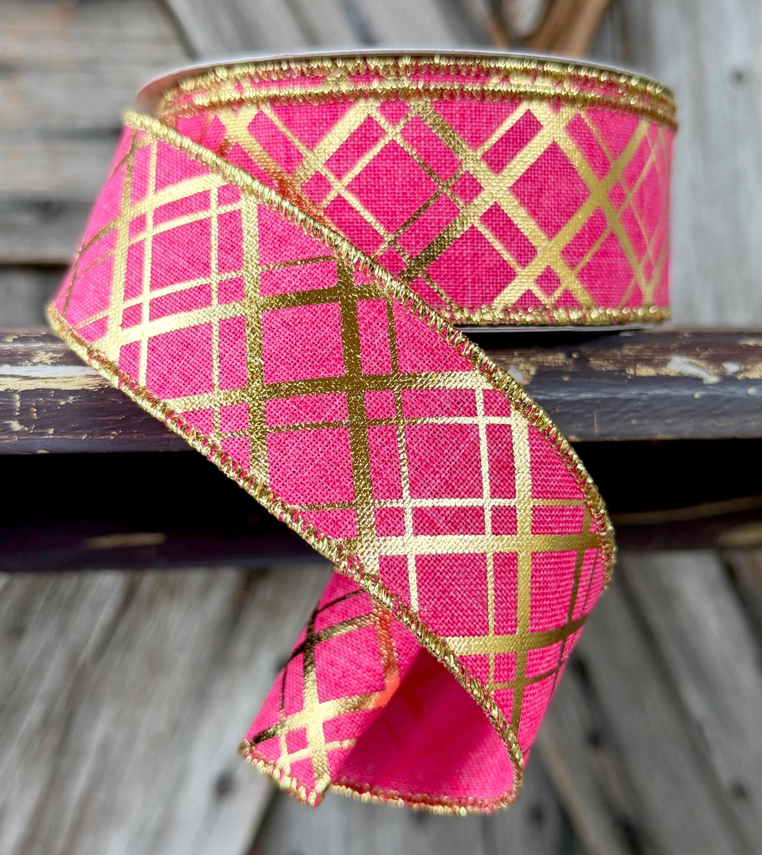 Hot Pink Gold Diagnol Stripe Wired Ribbon 1.5 Inch