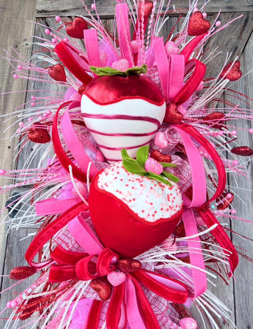 Valentine Wreath, Valentine Decor, Valentine Door, Strawberry, Love Decor, Heart Decor, Heart Wreath