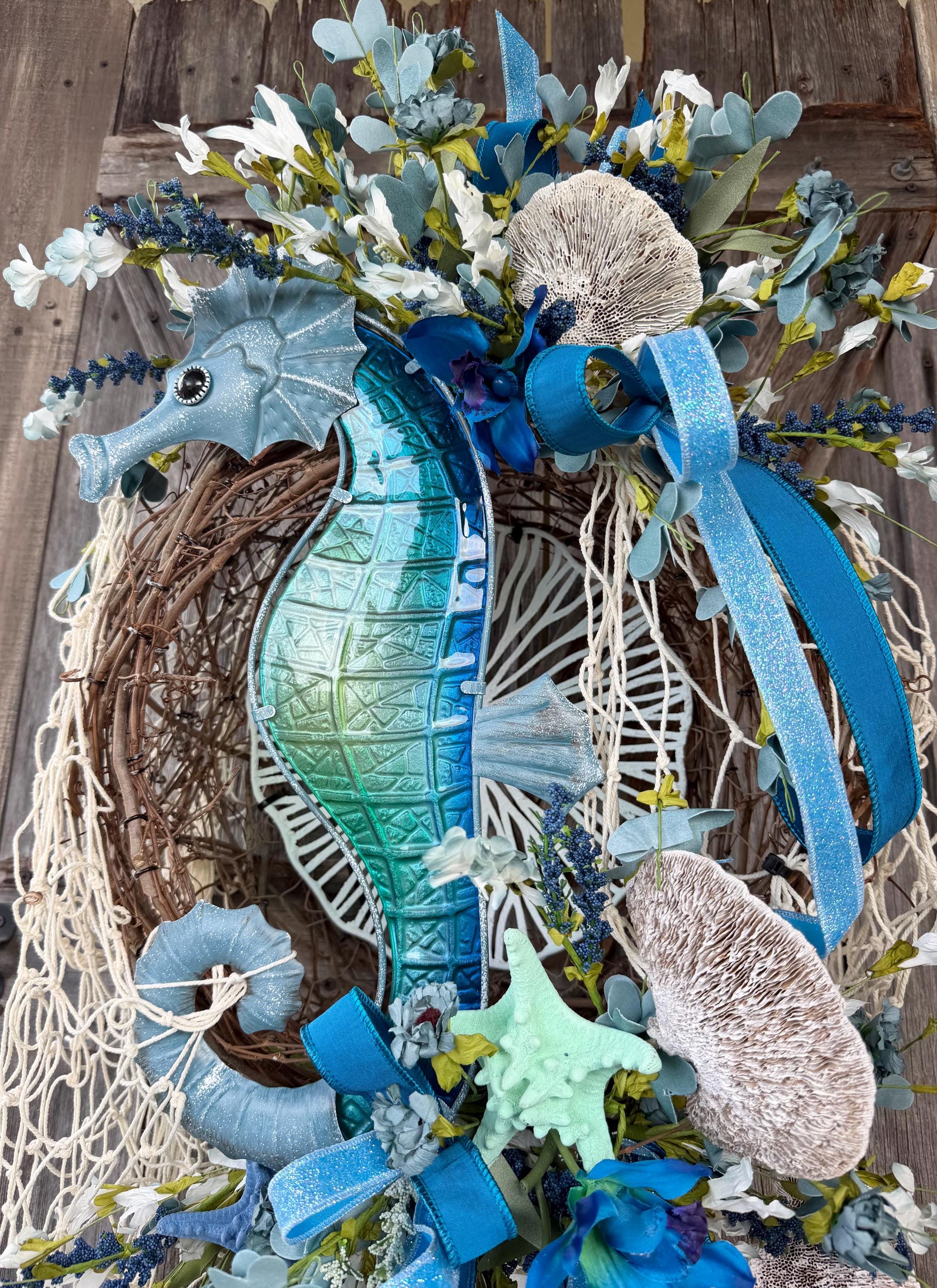 Coastal Seahorse Wreath, Beach House Door Decor, Nautical Summer Wreath, Ocean Inspired Front Door Wreath, Blue Green Coastal Wall Decor