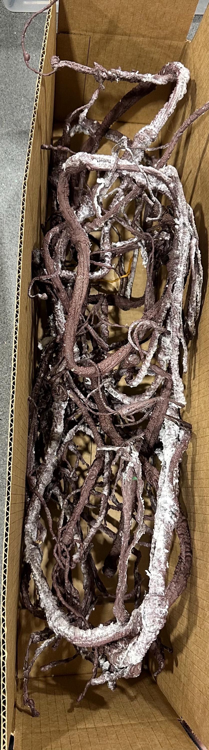 Box of 6 Twig Garlands~ Used~ Destash