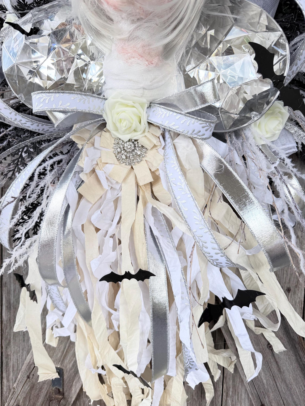 Mummy Wreath, Mummy Decor, Halloween Wreath, Halloween Decor, Halloween Door Hanging