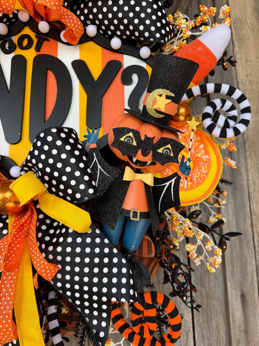Candy Wreath, Circus Decor, Halloween Wreath, Halloween Decor, Halloween Door Hanging