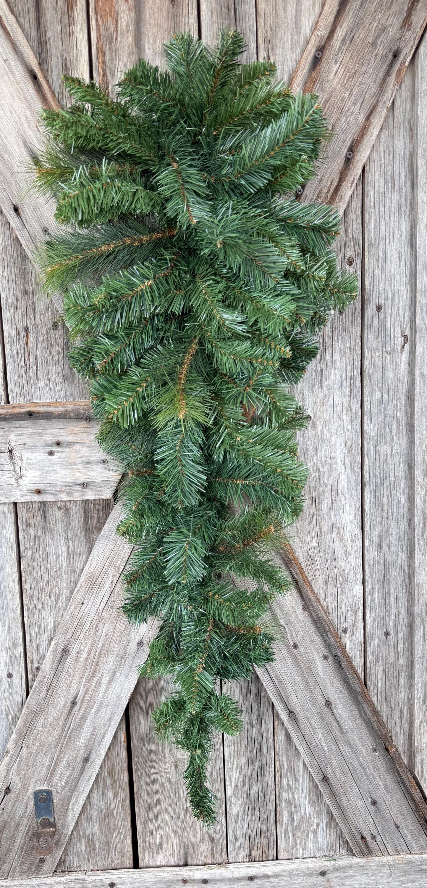 Deluxe Designer Teardrop Base, 36 Inches Wreath Supply