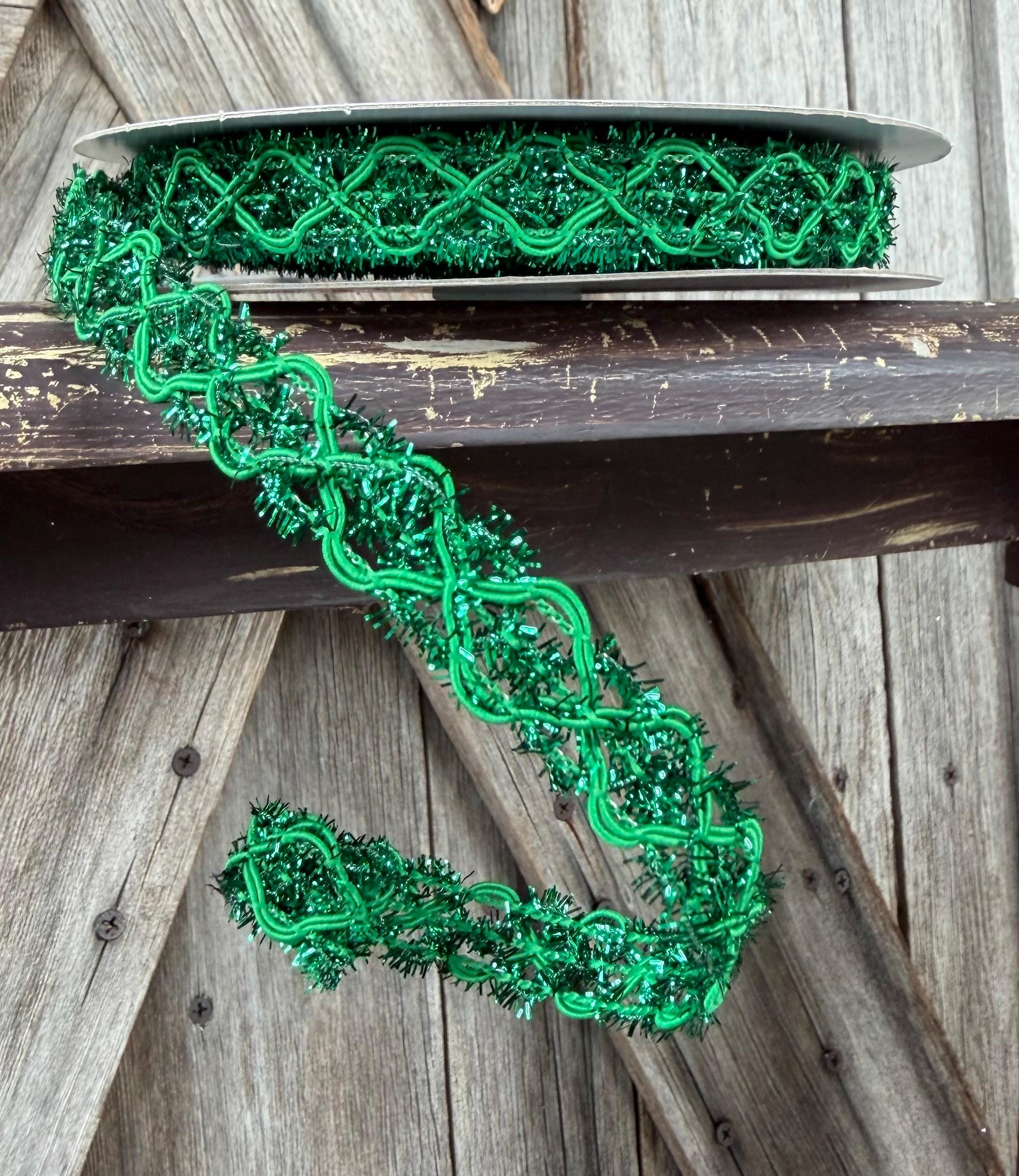 Emerald Green Tinsel Weave Wired Ribbon 5/8 Inch