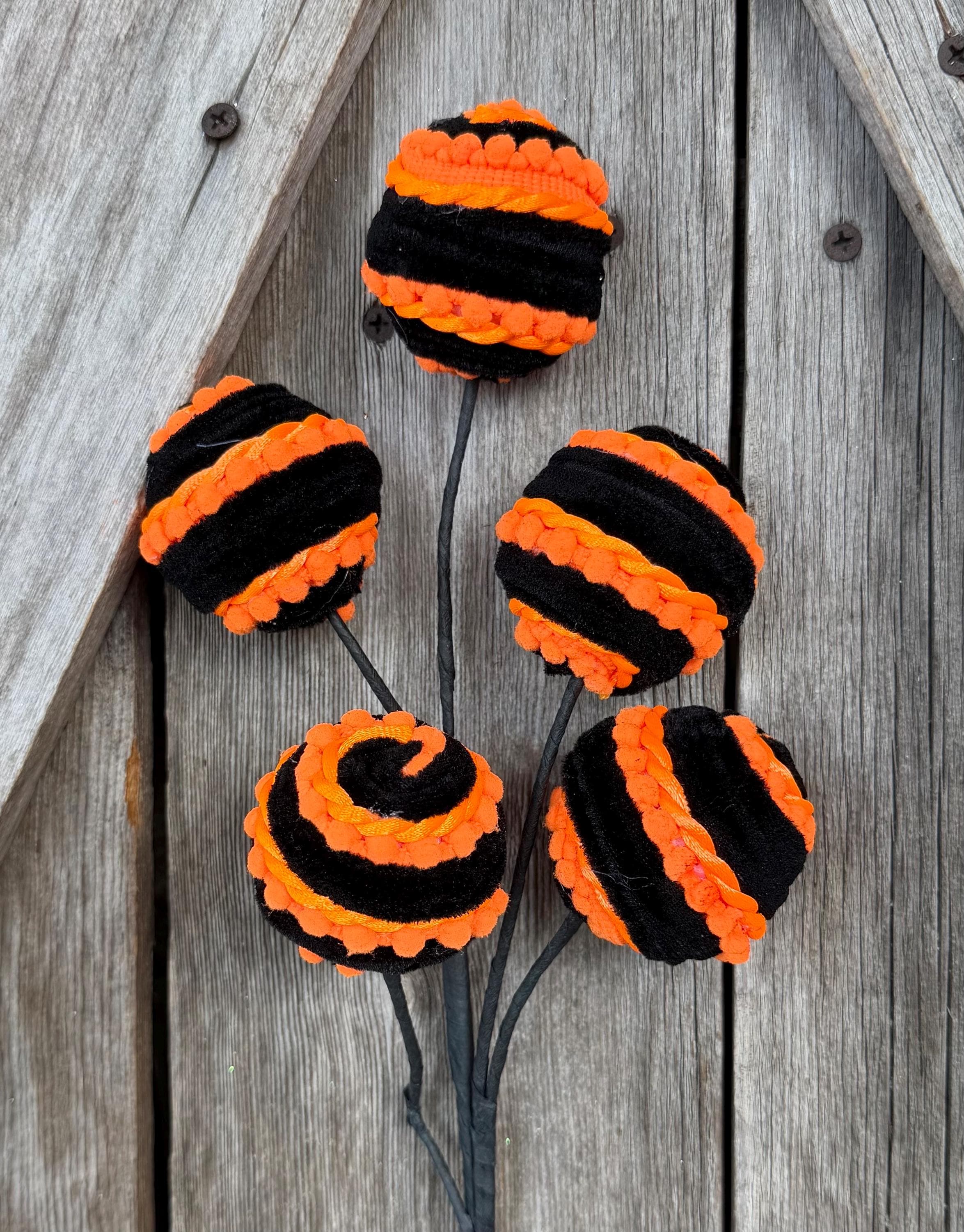 Orange Black Ball Spray