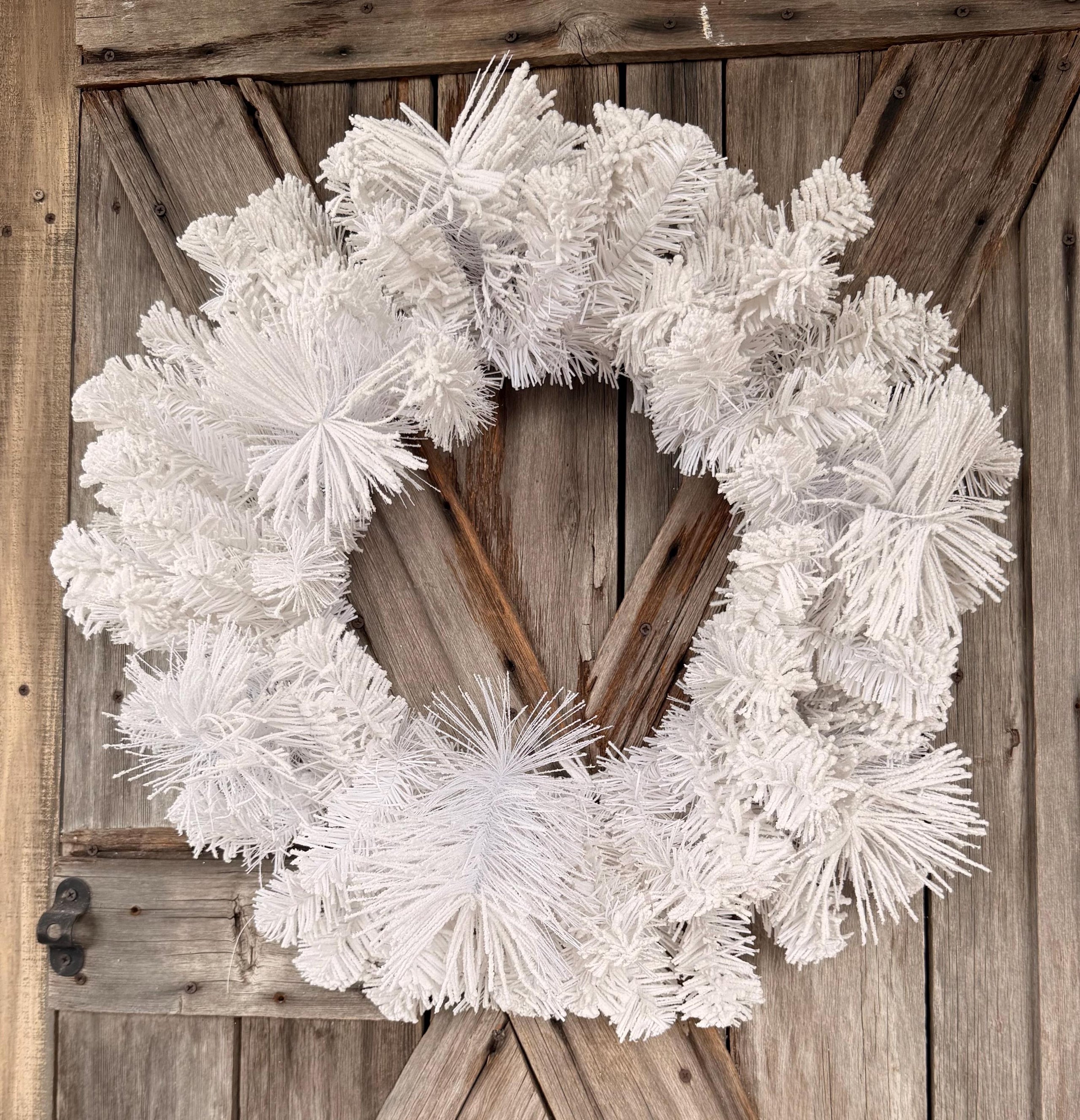 White Pine Wreath Base, 24 Inches Wreath Supply