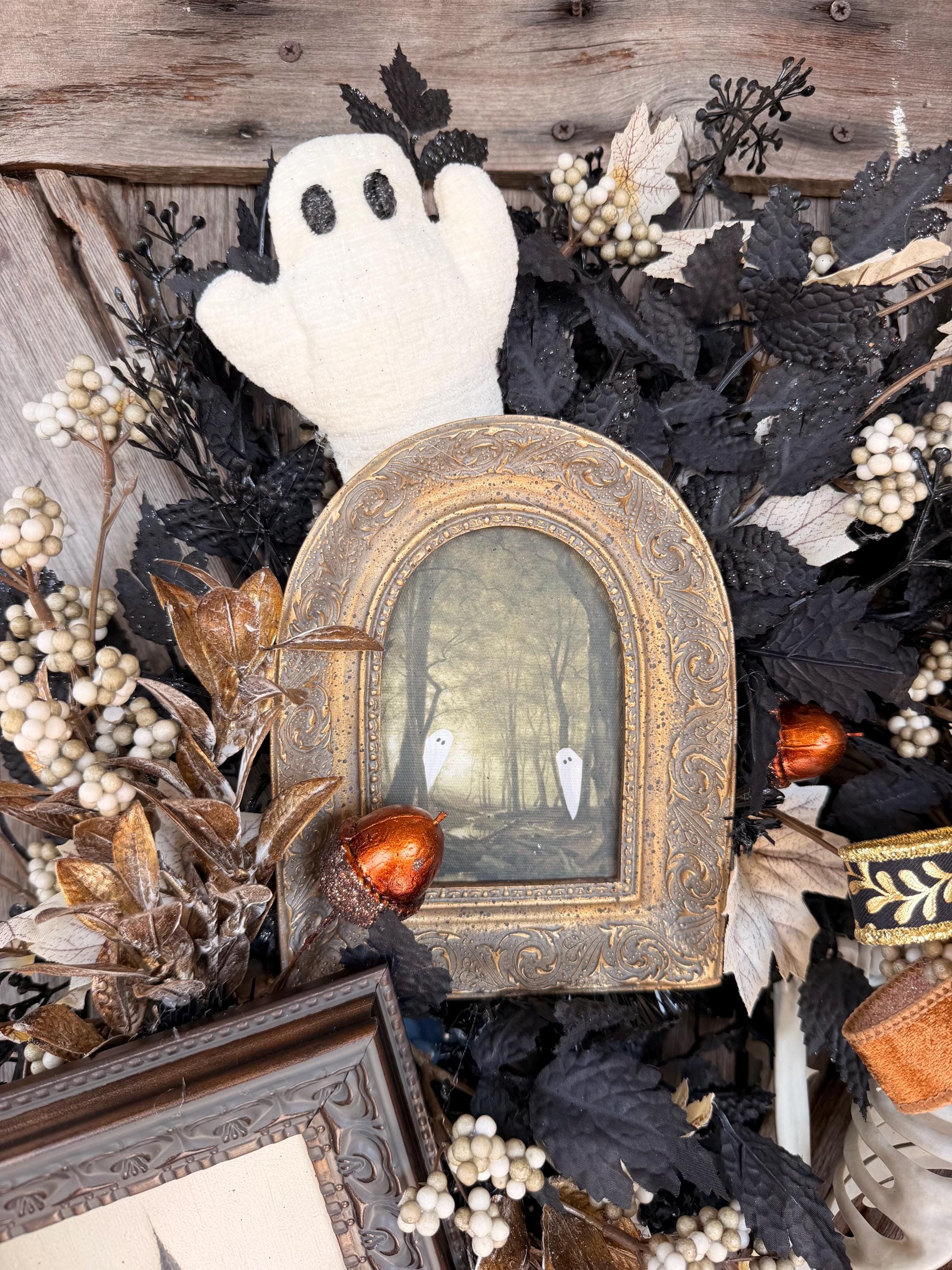 Elegant Halloween Wreath, Vintage Decor, Halloween Wreath, Halloween Decor, Halloween Door Hanging