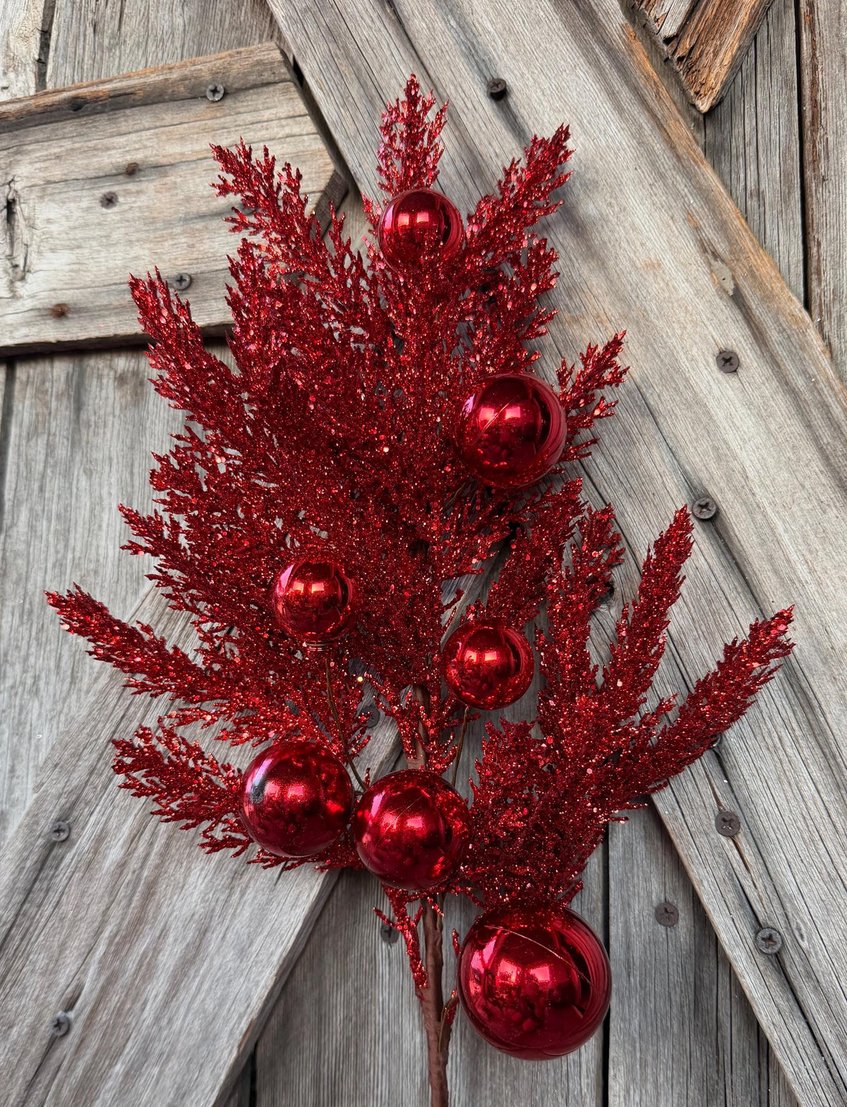 Red Ornament Cedar Spray, 313