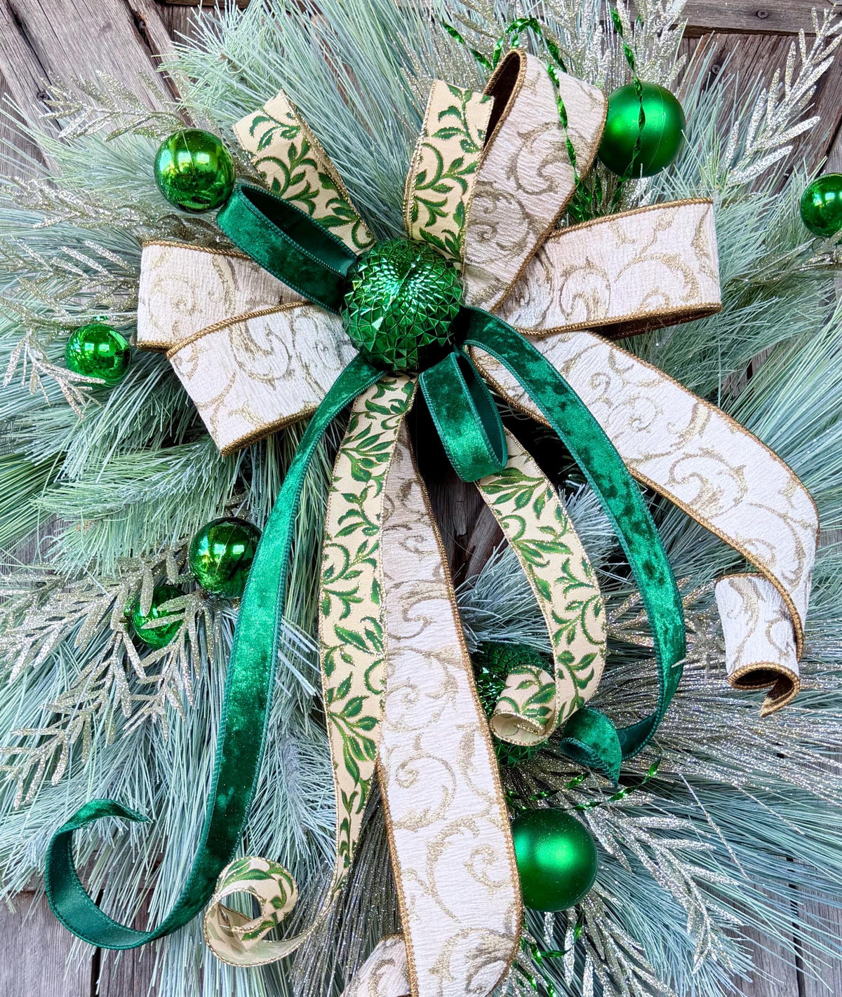 Christmas Wreath, Classic Christmas Wreath, Christmas Swag, Emerald Christmas, Whimsical Christmas