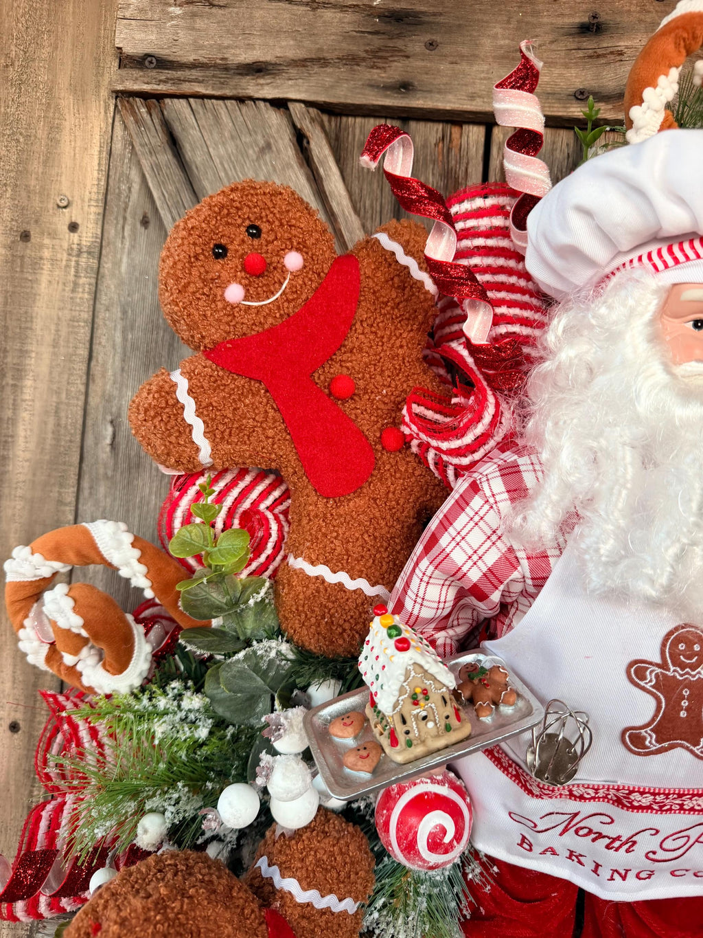 Gingerbread Christmas Wreath, North Pole Baker Santa Wreath, Large Gingerbread Wreath, Peppermint Candy Christmas Door Decor