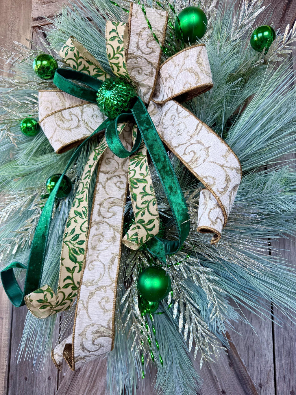 Christmas Wreath, Classic Christmas Wreath, Christmas Swag, Emerald Christmas, Whimsical Christmas